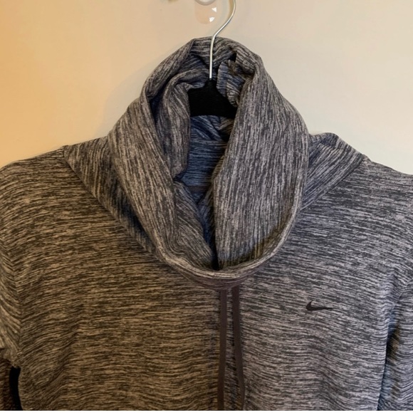 Nike Dri-Fit Long Sleeve Pullover - Picture 2 of 3